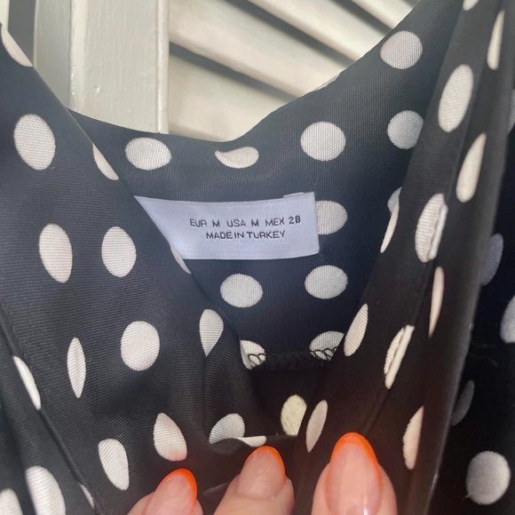 Zara - Picture 3 of 3